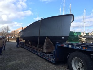 Water taxi arrives in New London